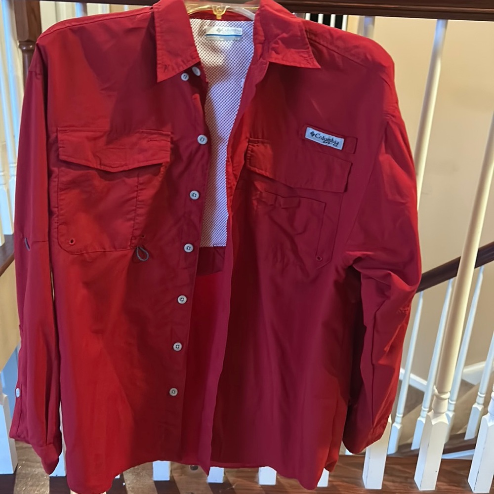 Men’s small Columbia PFG sporting shirt